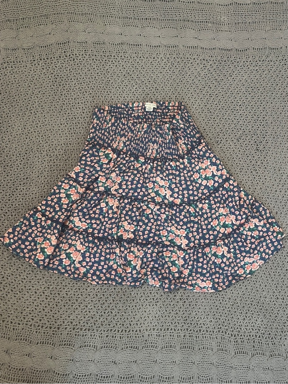 American Eagle • Floral Tiered Ruffle Skirt • Navy with Pink Flowers